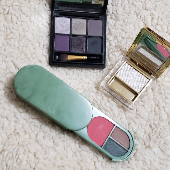 Cosmetics - Picture 3 of 3